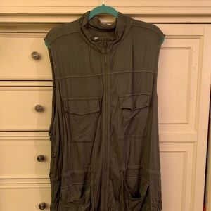 Oversized Army green vest
